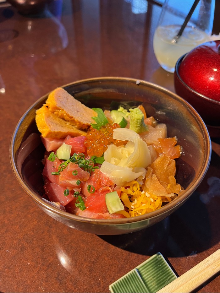 Fourth course - choice of Kaisen Chirashi or...