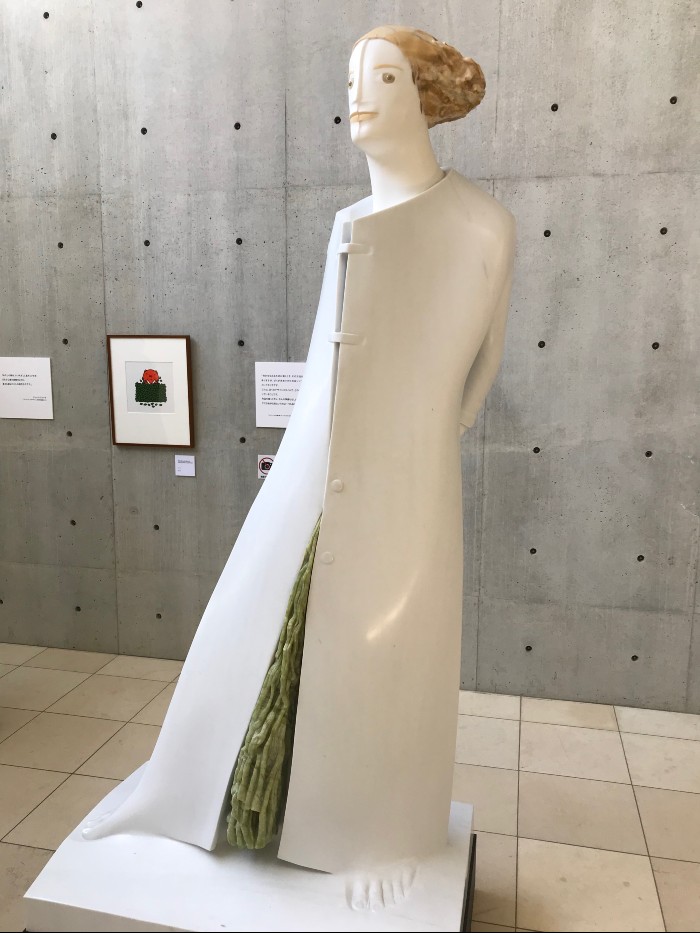 Inside the Vangi Museum with the unknown nun
