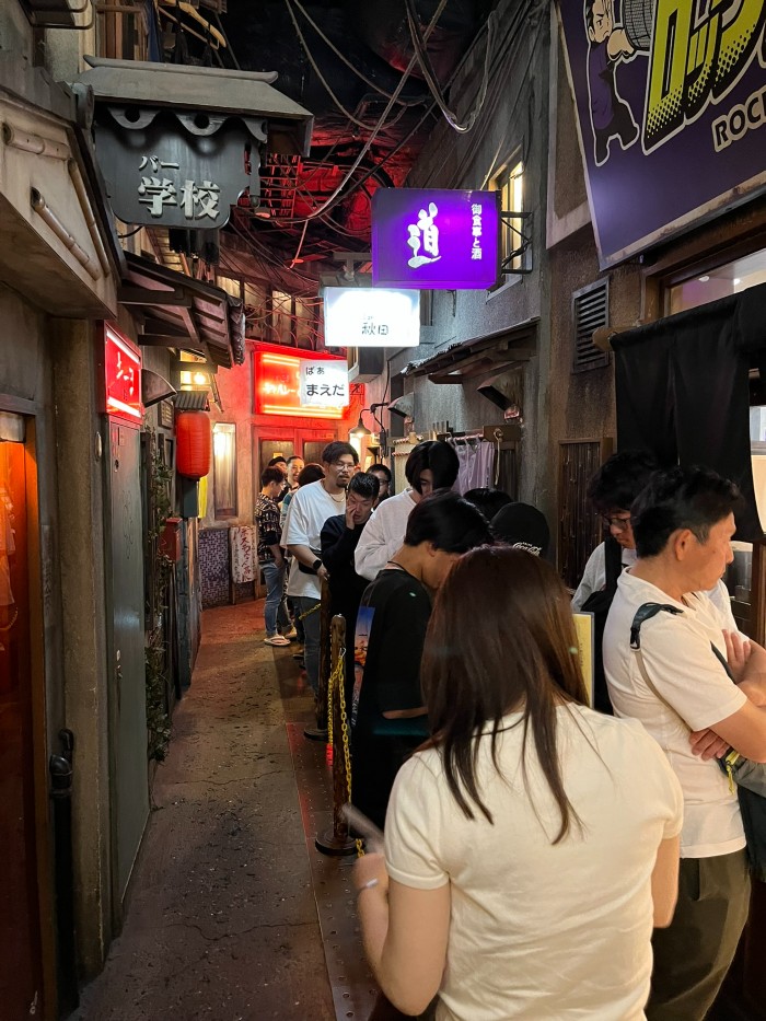 Simulated back alleys with more ramen shops!