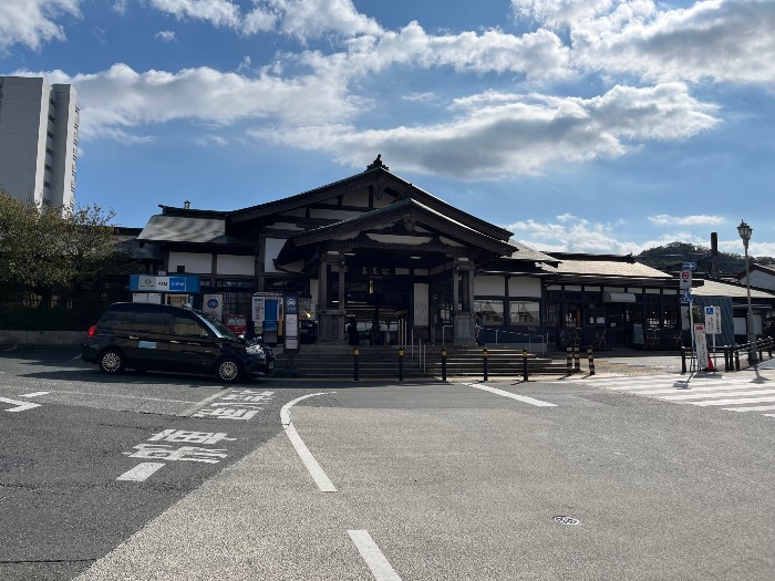 Takao Station - the old side!