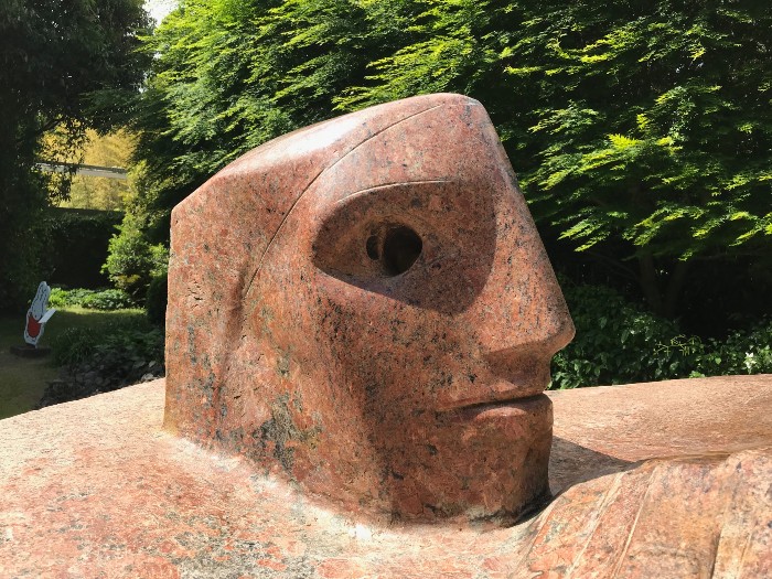 One of the artworks in the Clematis no Oka garden